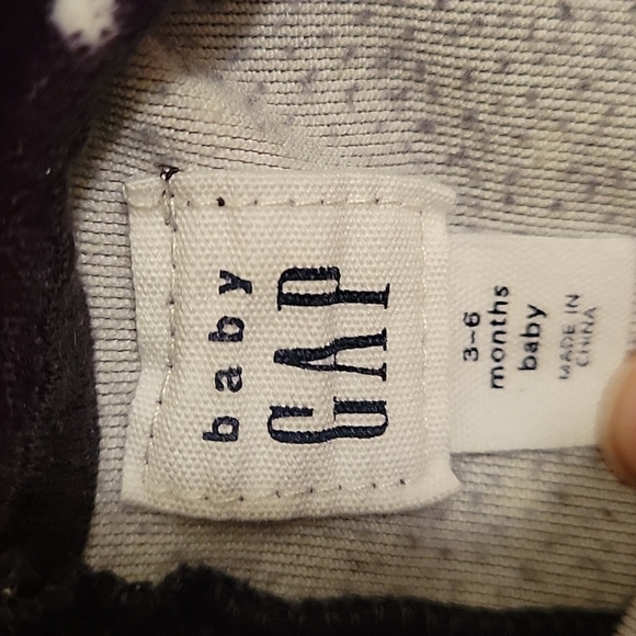 Super soft and cute long sleeve one piece - Picture 2 of 2